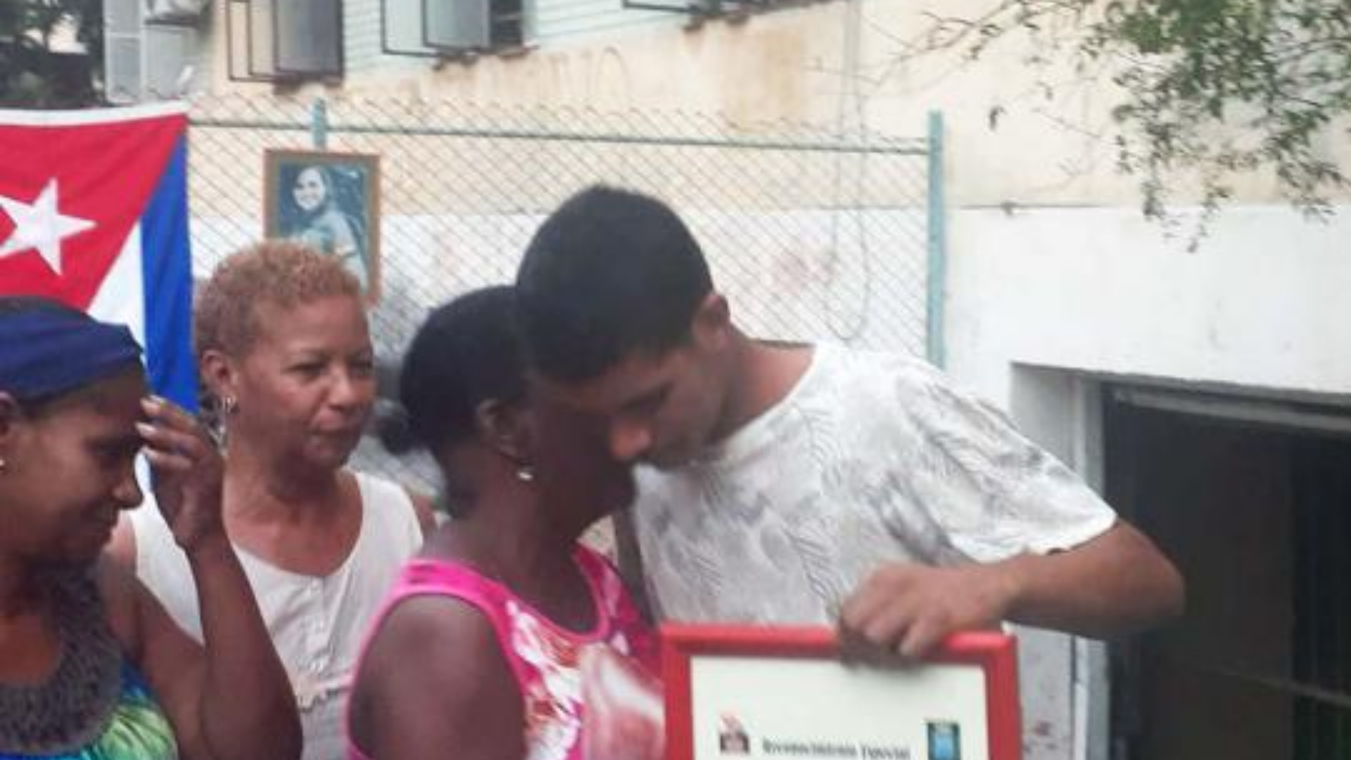 Óscar Malí Sánchez, bombero de 19 años